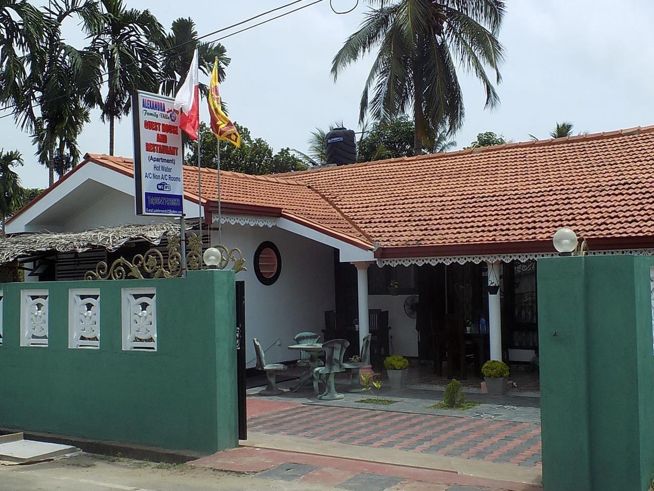 Alexandra Family Villa Negombo Exterior foto
